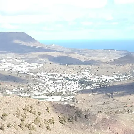 Arrecife Beach Ii Апартаменты *